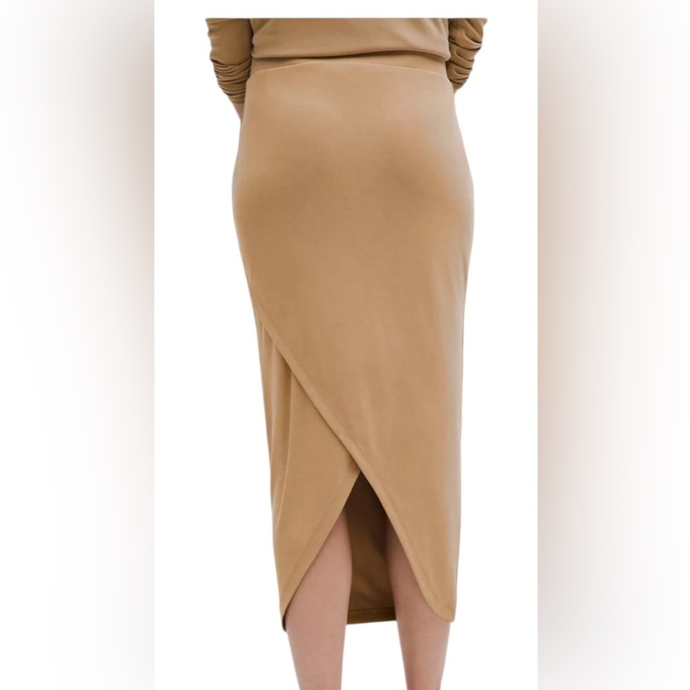 Lululemon Drapey Softstreme Column Midi Skirt. Sz. M - Picture 3 of 5